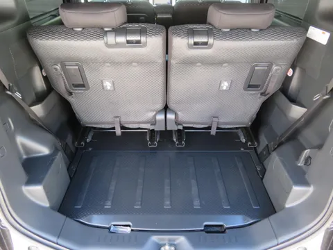 Toyota Pixis Mega