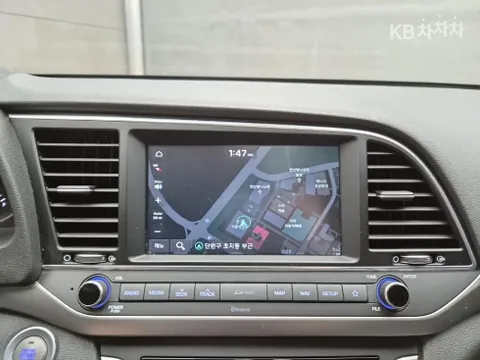 Hyundai Elantra (Avante)