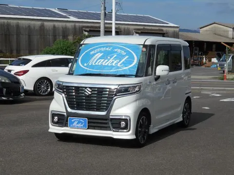 Suzuki Spacia Custom