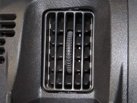 Mitsubishi Minicab Van