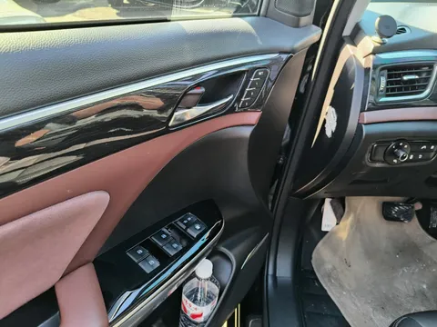 Gac GS8