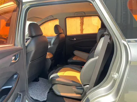 Wuling Hongguang S3