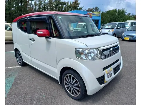 Honda N-BOX Slash