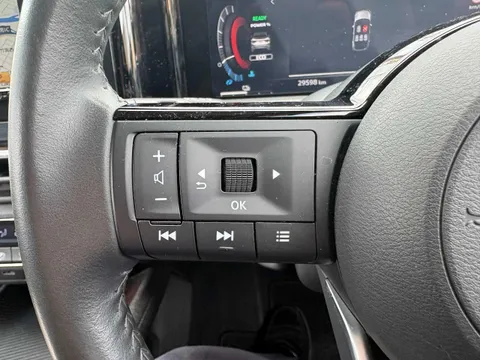 Nissan Note Aura