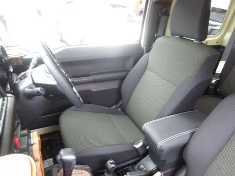 Suzuki Jimny Sierra