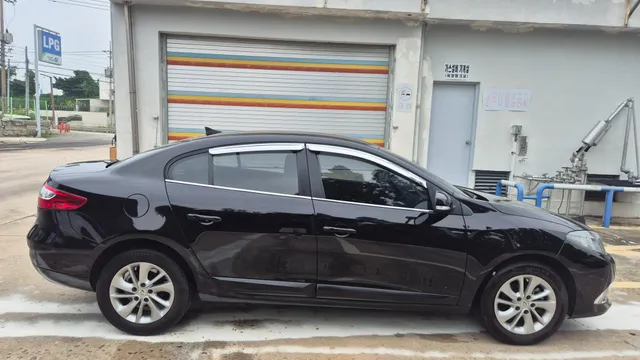 Renault SM3