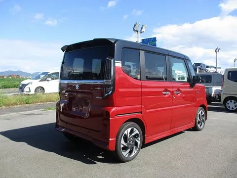 Suzuki Spacia Custom