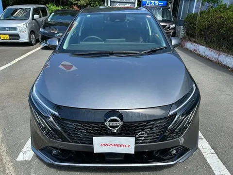 Nissan Note Aura