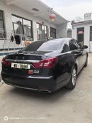 Hongqi H7
