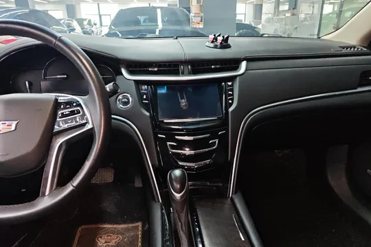 Cadillac XTS
