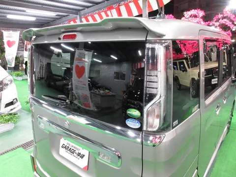 Suzuki Spacia