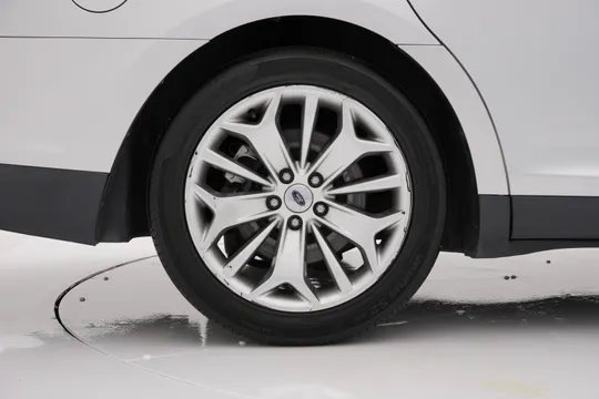 Ford Taurus