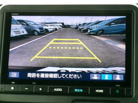 Honda N-BOX Custom
