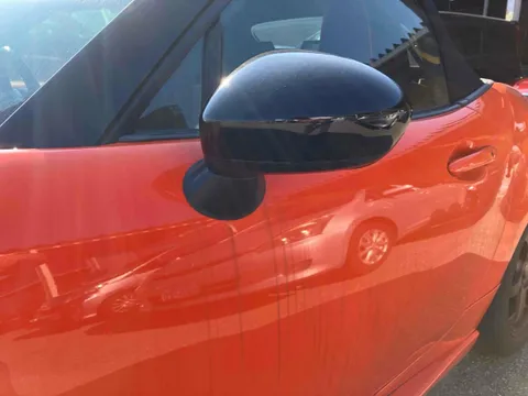 Mazda MX-5 (Roadster)