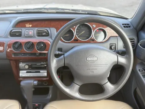 Mitsuoka Viewt
