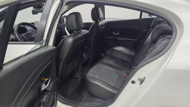 Renault SM3