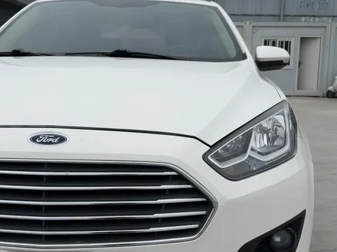 Ford Escort