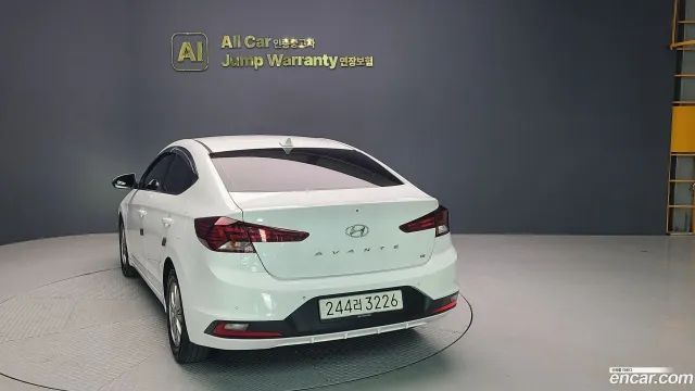 Hyundai Elantra (Avante)