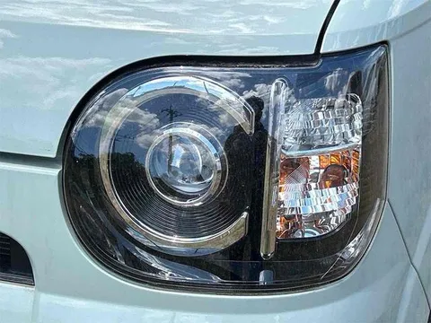 Daihatsu Mira Tocot