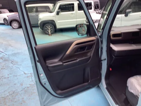 Suzuki Spacia
