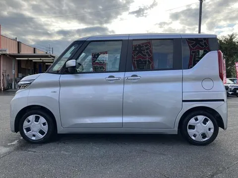 Mitsubishi eK Space