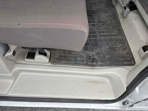 Mitsubishi Minicab Van