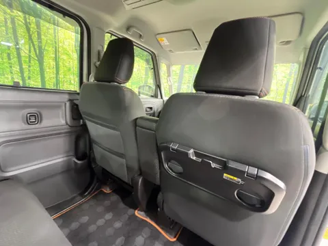 Suzuki Spacia Gear
