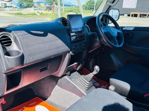 Nissan KIX