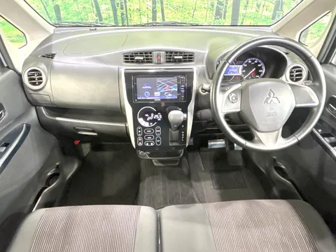 Mitsubishi eK Custom