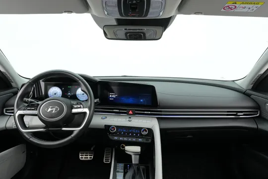 Hyundai Elantra (Avante)