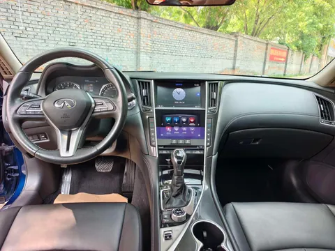 Infiniti Q50L
