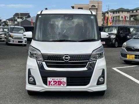 Nissan Dayz Roox