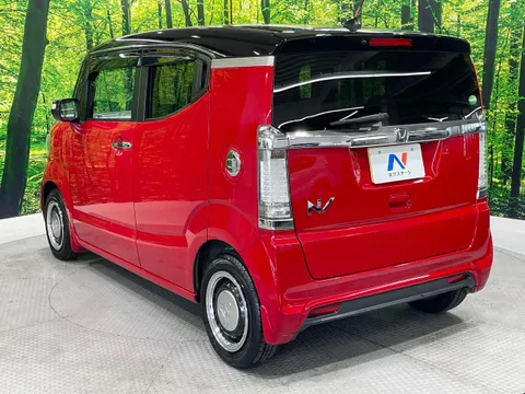 Honda N-BOX Slash