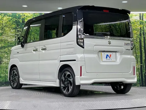 Suzuki Spacia Custom