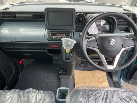 Suzuki Spacia Base