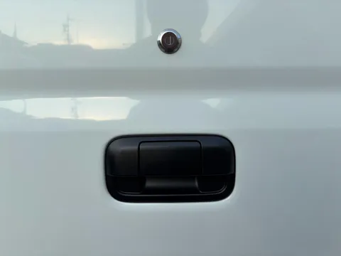 Mitsubishi Minicab Van