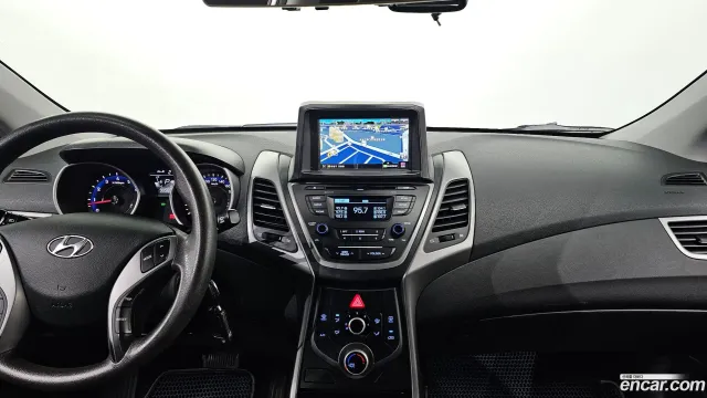 Hyundai Elantra (Avante)