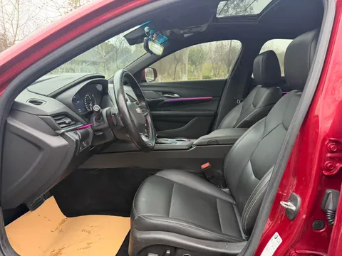 Cadillac CT4