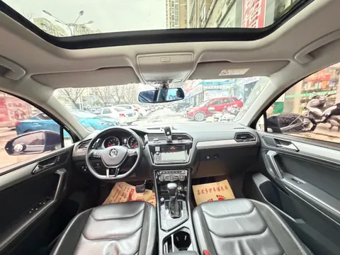 Volkswagen Tiguan L