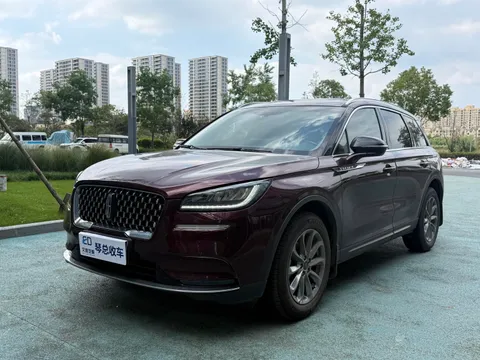 Lincoln Corsair
