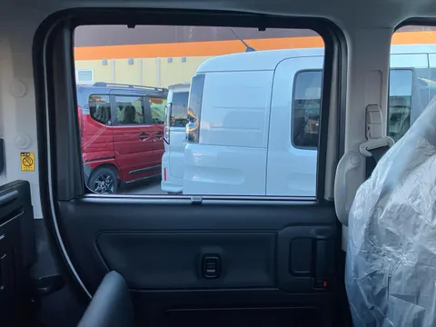 Suzuki Spacia Base