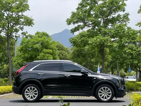 Cadillac XT4