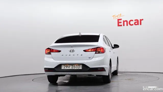 Hyundai Elantra (Avante)