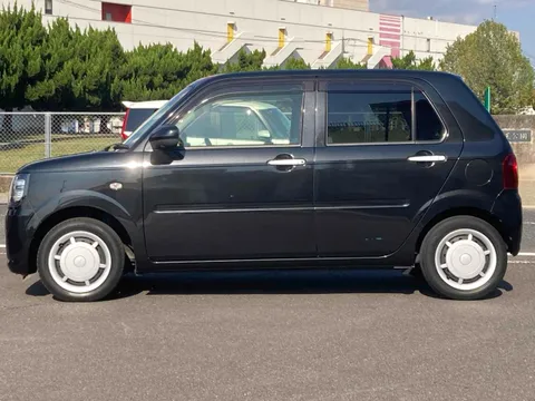 Daihatsu Mira Tocot