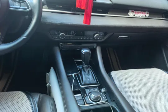 Mazda Mazda6 (Atenza)