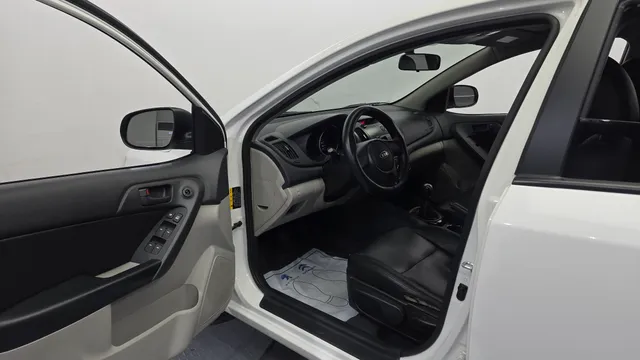 Kia Cerato (Forte)