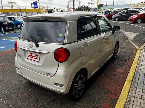 Toyota Pixis Joy