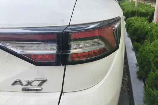Dongfeng AX7