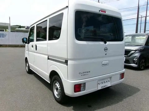 Nissan Clipper