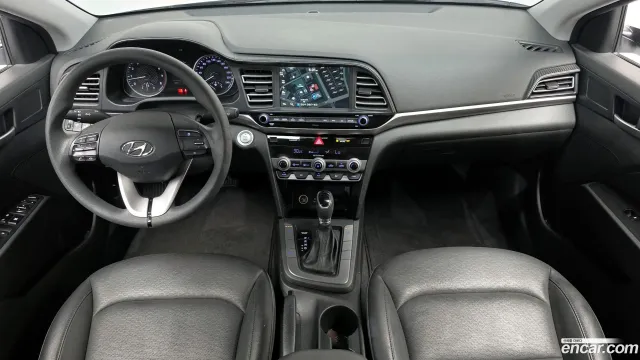 Hyundai Elantra (Avante)